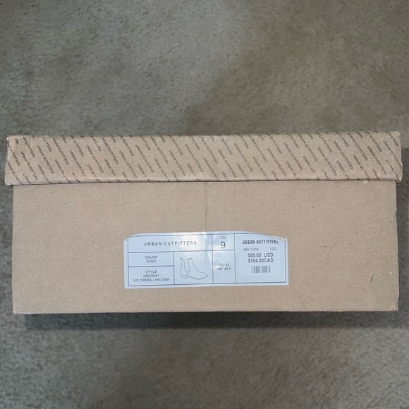 Urban Outfitters Dress Chelsea Boots - Picture 10 of 11